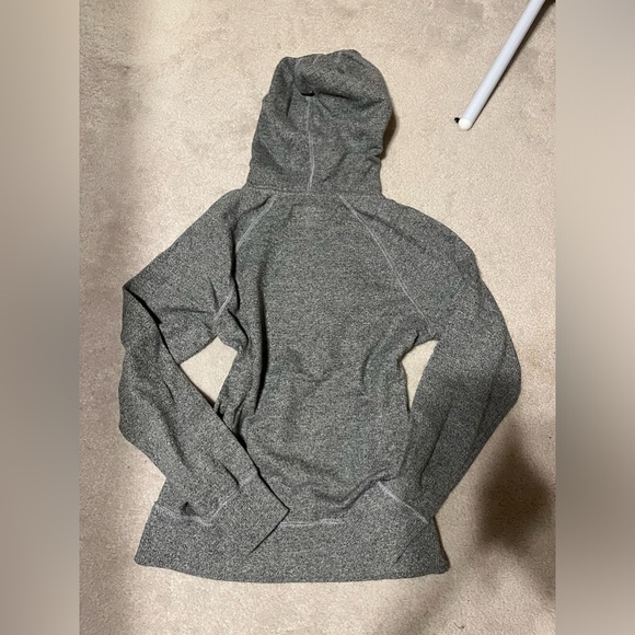 Roots women’s salt and pepper sweater - Picture 5 of 5